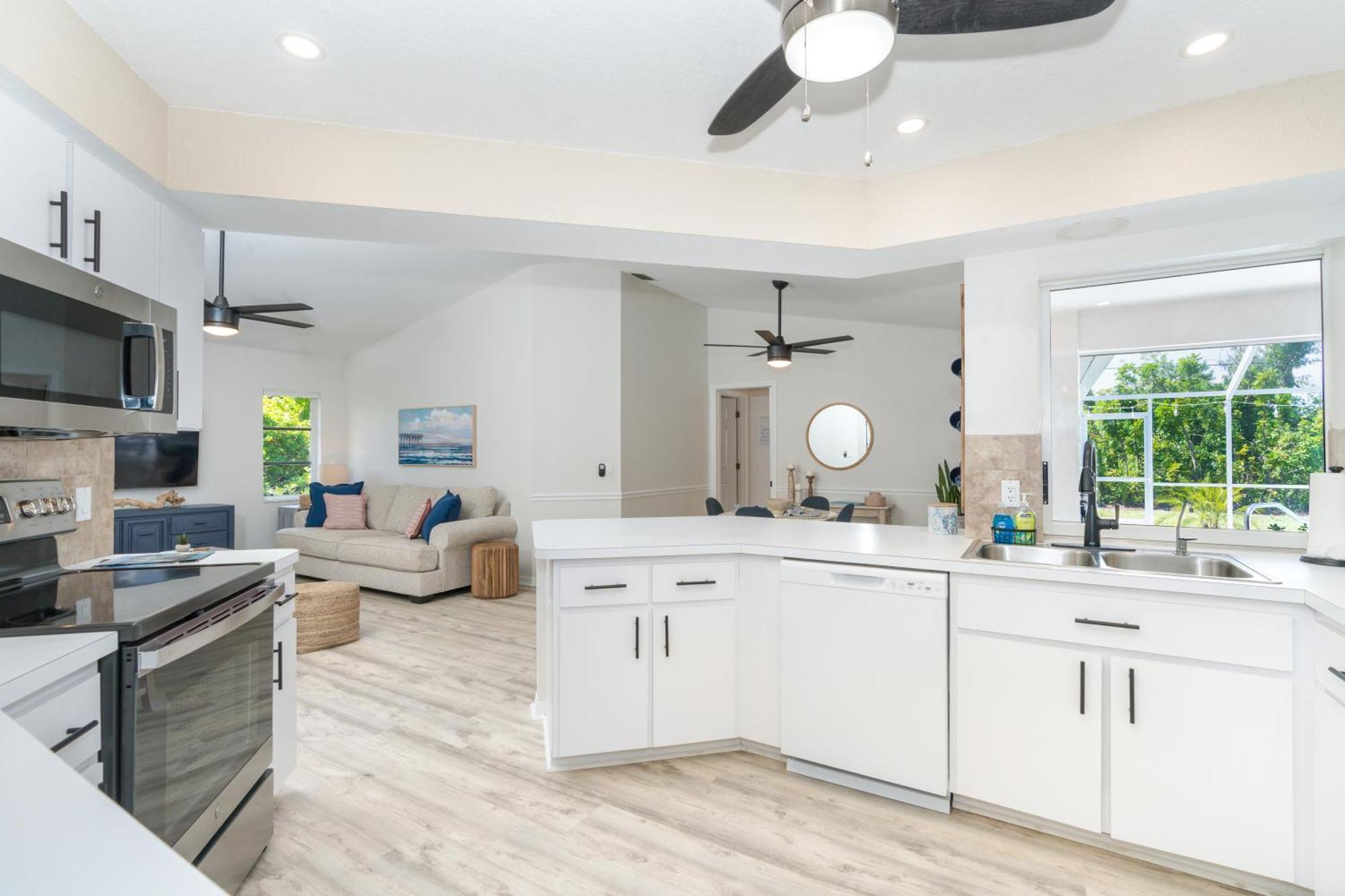 Beautiful Spacious Home! Close To Beaches - Heated Private Pool Englewood Ngoại thất bức ảnh